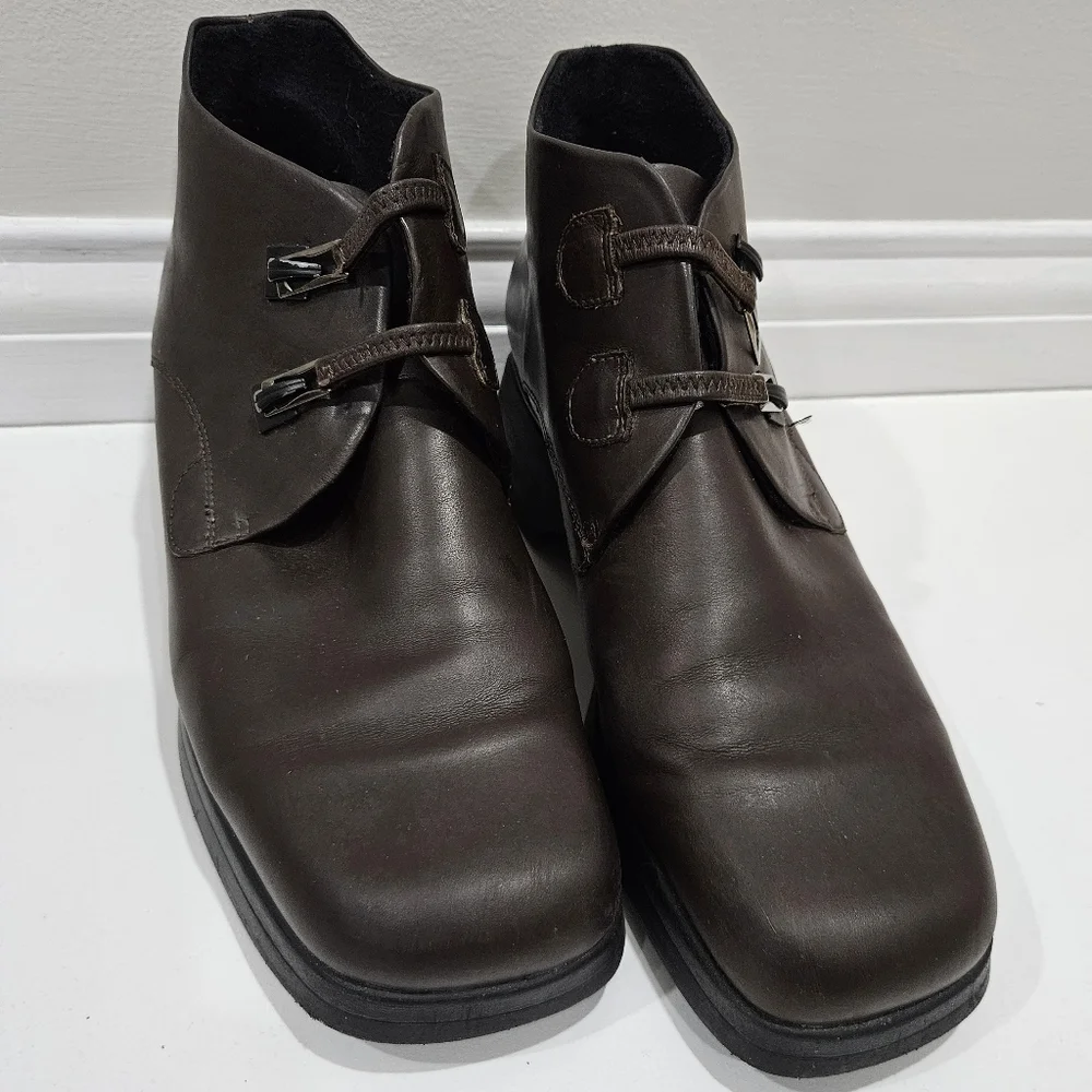 Aquatalia Mens Weatherproof Ankle Boots 10.5 Chukka Heel Brown Strap Italy